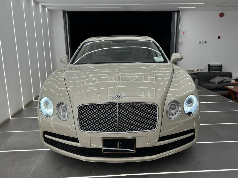 2014 بنتلي كونتيننتل فلاينج سبير