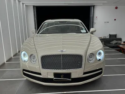 2014 بنتلي كونتيننتل فلاينج سبير