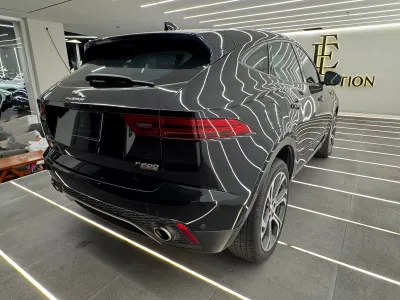 2019 جاكوار اف-بيس