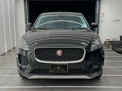 2019 جاكوار اف-بيس