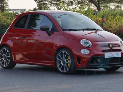 2024 فيات ابارث 695 توريزمو