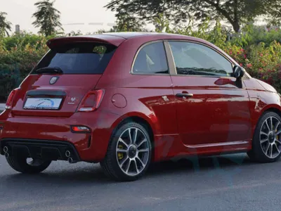 2024 فيات ابارث 695 توريزمو