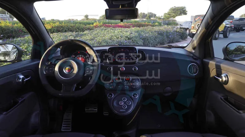 2024 فيات ابارث 695 70 انيفرساريو