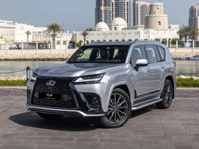 2022 لكزس إل إكس 600 إف