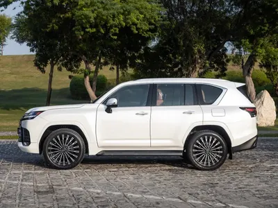 2022 لكزس إل إكس 600 vip بلاك بكج