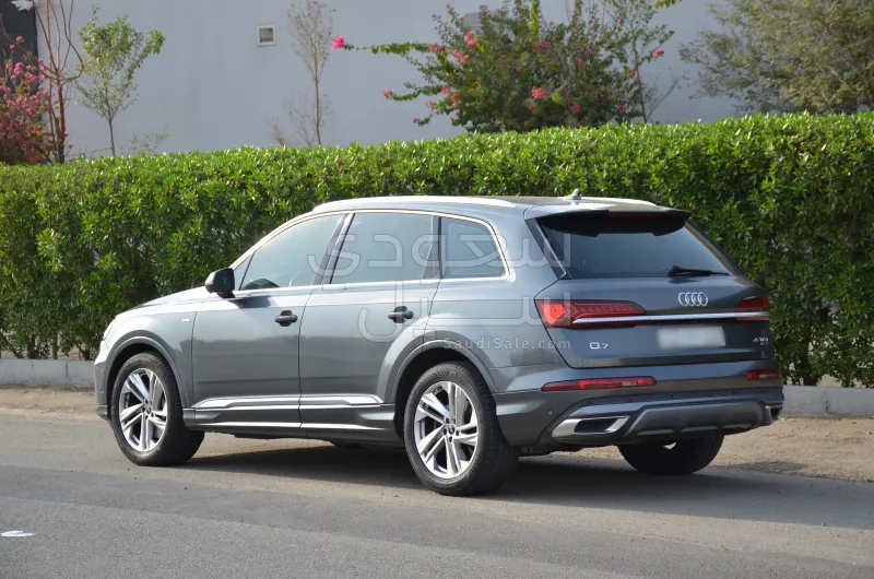 2021 اودي كيو 7 اس لاين
