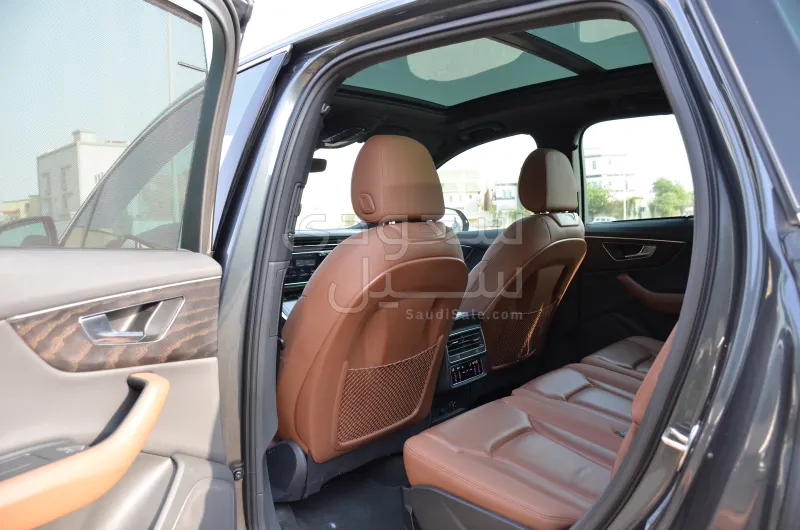 2021 اودي كيو 7 اس لاين