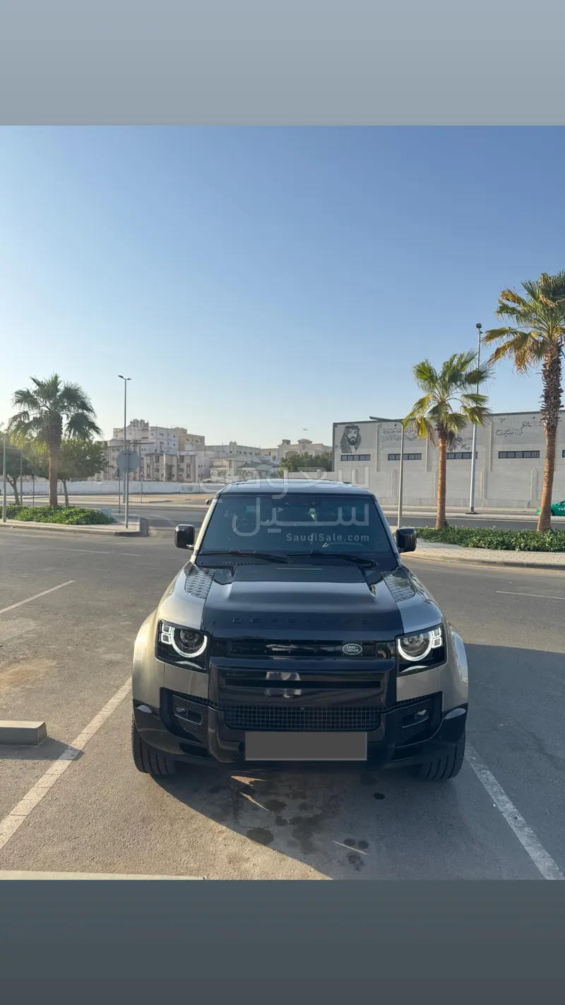 2025 لاند روفر ديفيندر اكس 110