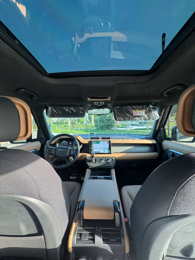 2025 لاند روفر ديفيندر اكس 110