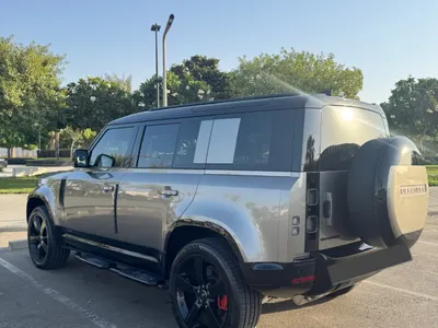 2025 لاند روفر ديفيندر اكس 110