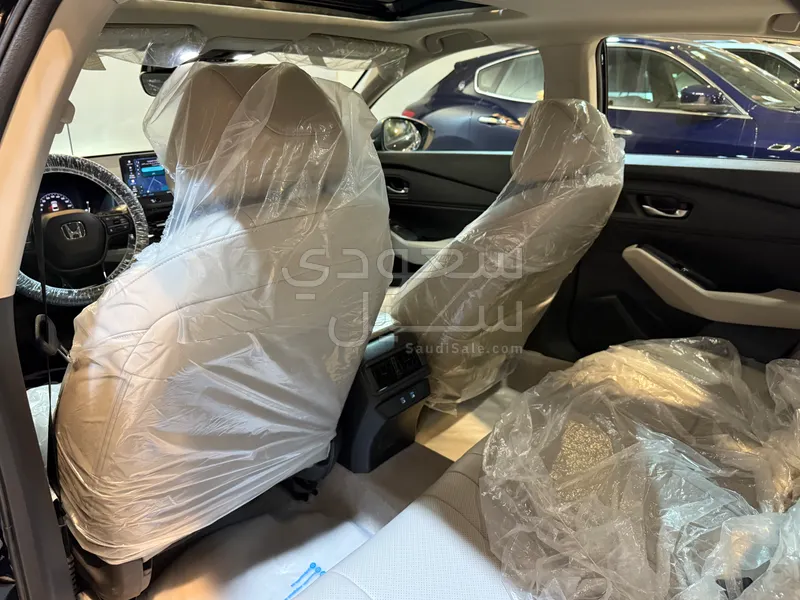 2025 هوندا اكورد إي إكس أي - بي