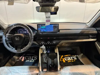 2025 هوندا اكورد إي إكس أي - بي