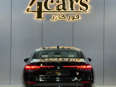 2025 هوندا اكورد إي إكس أي - بي