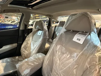 2025 هوندا اكورد إي إكس أي - بي