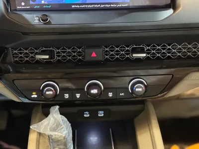 2025 هوندا اكورد إي إكس أي - بي