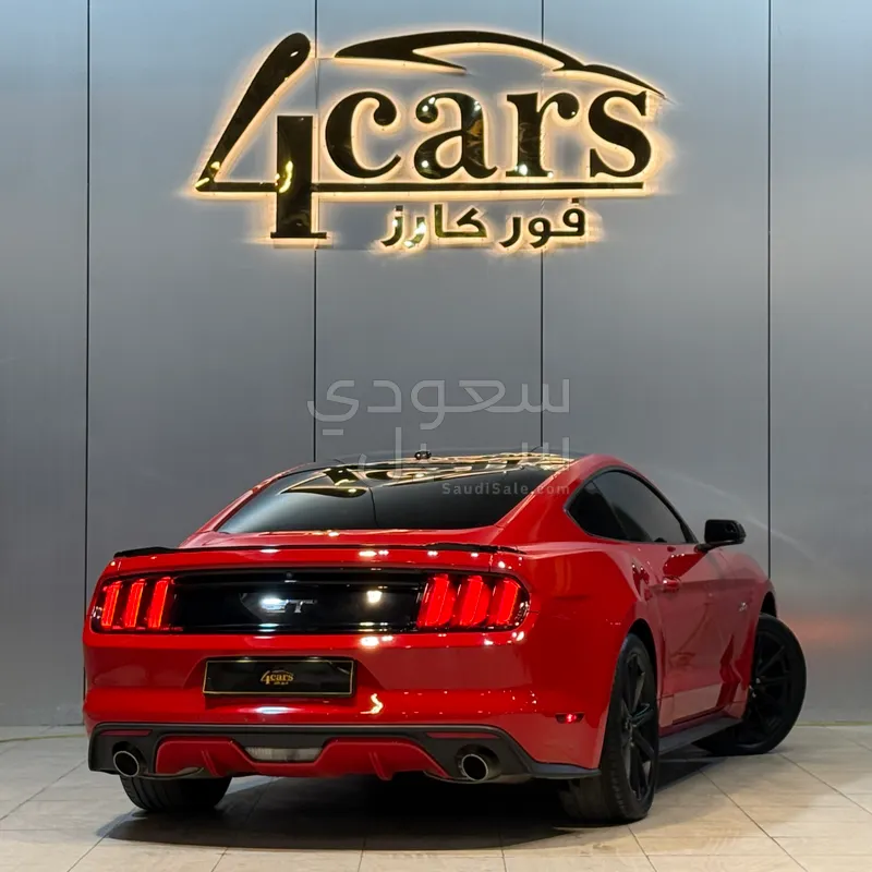 2017 فورد موستانغ جي تي