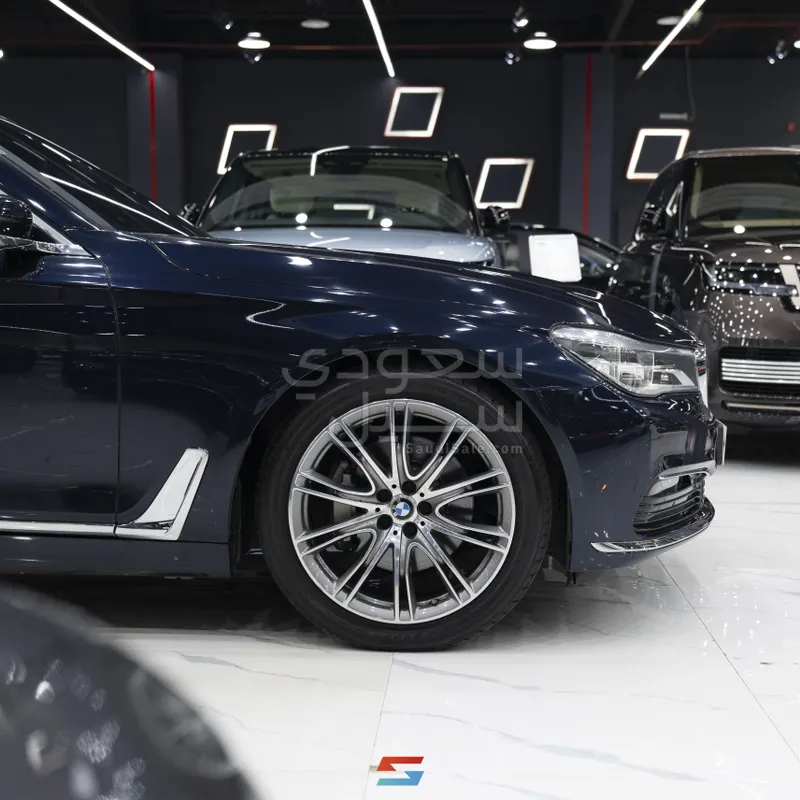 2019 بي ام دبليو الفئة السابعة 730 إل أي