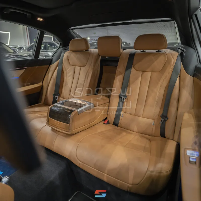 2019 بي ام دبليو الفئة السابعة 730 إل أي