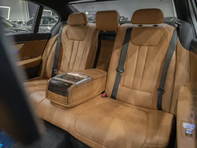 2019 بي ام دبليو الفئة السابعة 730 إل أي