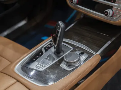 2019 بي ام دبليو الفئة السابعة 730 إل أي