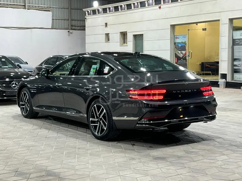 2026 جينيسيس جي 80