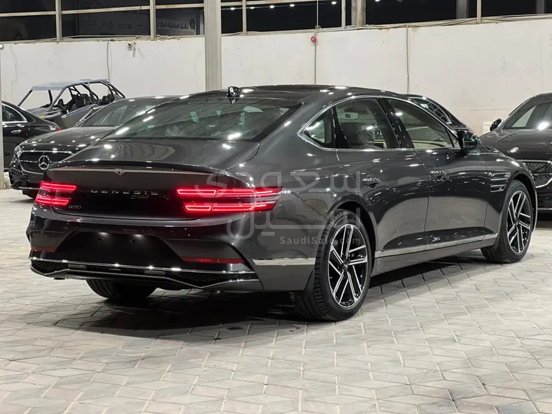 2026 جينيسيس جي 80