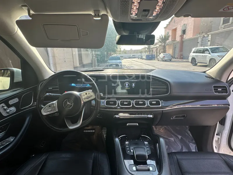 2021 مرسيدس - بنز جي إل إس 450