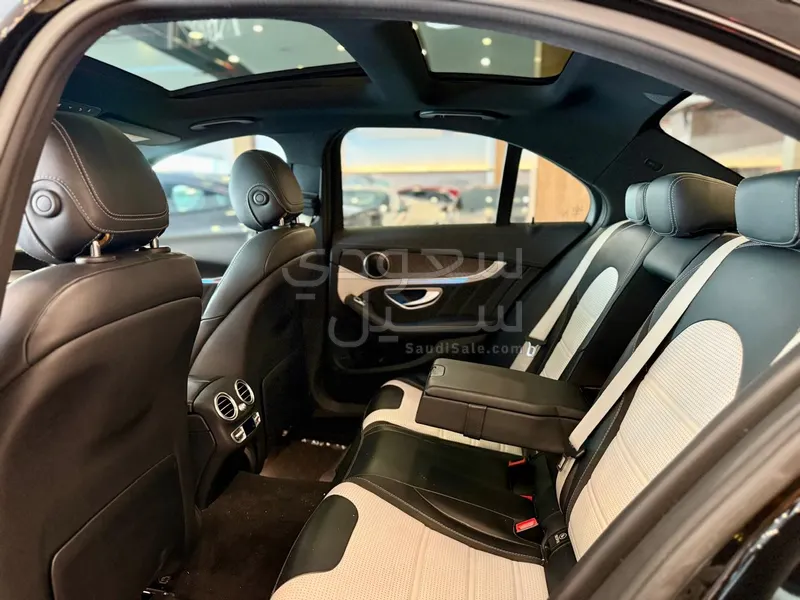 2017 مرسيدس - بنز سي 63 أي إم جي