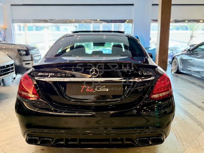 2017 مرسيدس - بنز سي 63 أي إم جي