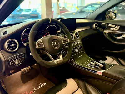 2017 مرسيدس - بنز سي 63 أي إم جي