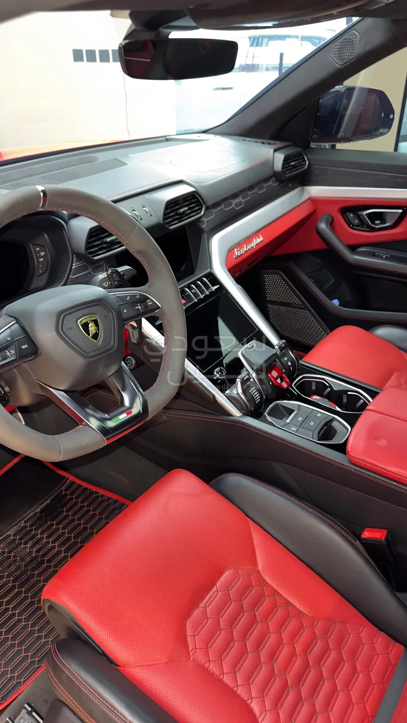 2019 لمبرجيني اوروس اس