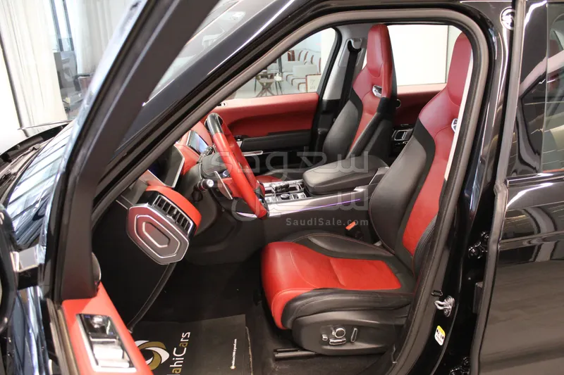 2021 لاند روفر رينج روفر سبورت اس في ار