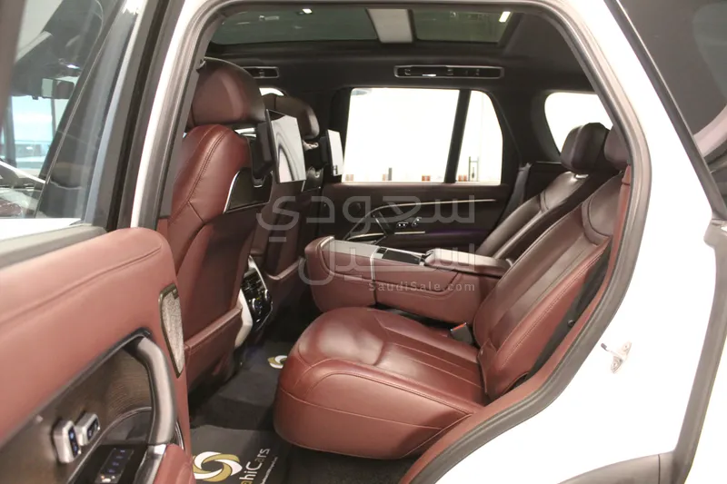 2022 لاند روفر رينج روفر اوتوبيوغرافي