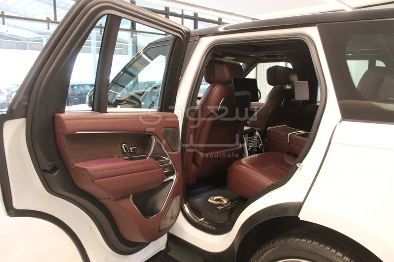 2022 لاند روفر رينج روفر اوتوبيوغرافي