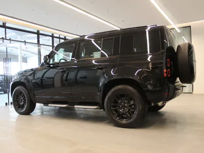 2026 لاند روفر ديفيندر 110