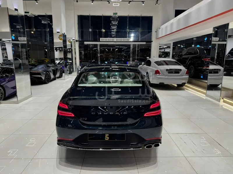 2025 جينيسيس جي 70