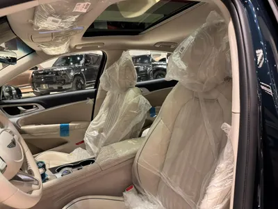 2025 جينيسيس جي 70