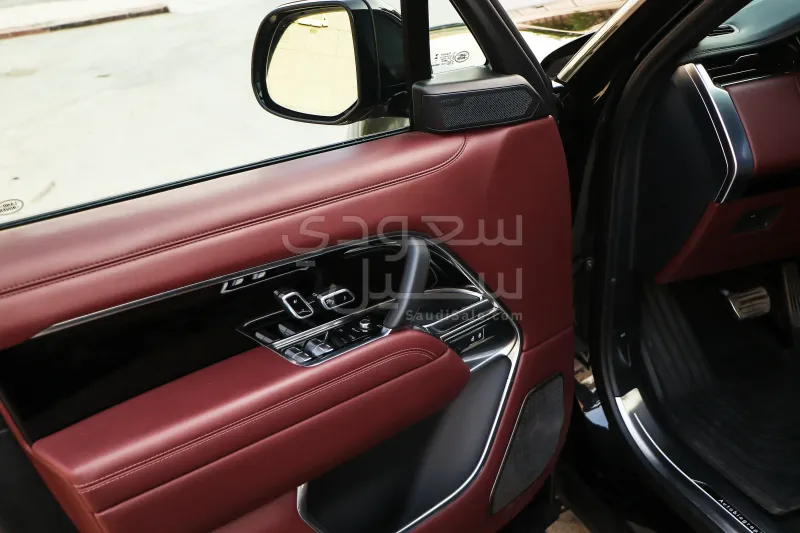 2024 لاند روفر رينج روفر اوتوبيوغرافي