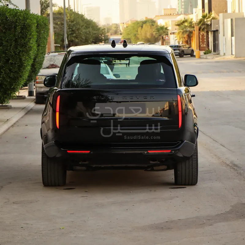 2024 لاند روفر رينج روفر اوتوبيوغرافي