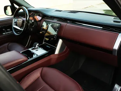 2024 لاند روفر رينج روفر اوتوبيوغرافي