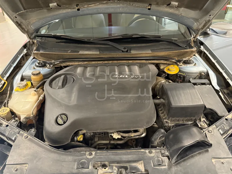 2012 كرايسلر 200 سي ليمتد