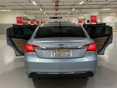 2012 كرايسلر 200 سي ليمتد