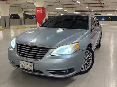 2012 كرايسلر 200 سي ليمتد