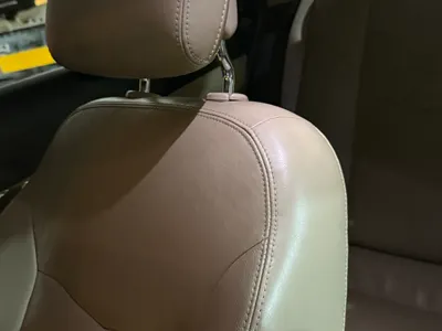 2012 كرايسلر 200 سي ليمتد