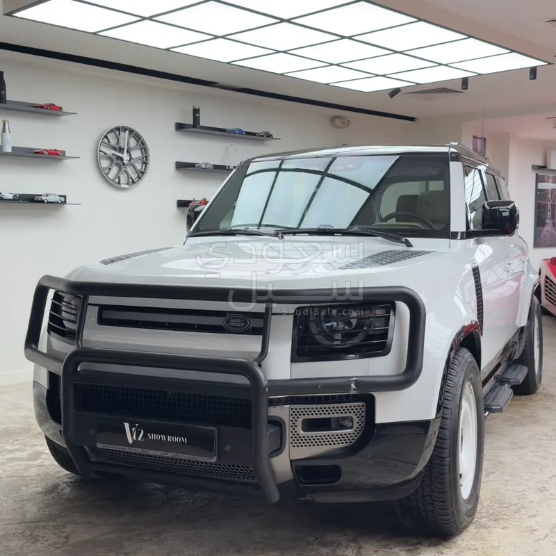 2025 لاند روفر ديفيندر اكس داينمك