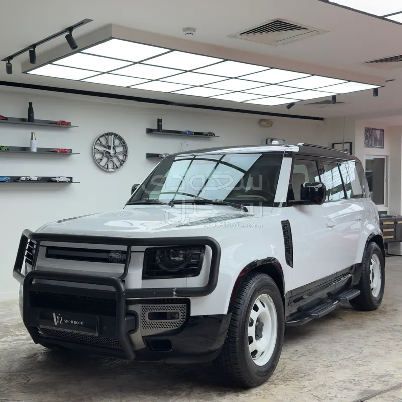 2025 لاند روفر ديفيندر اكس داينمك