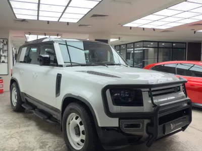 2025 لاند روفر ديفيندر اكس داينمك