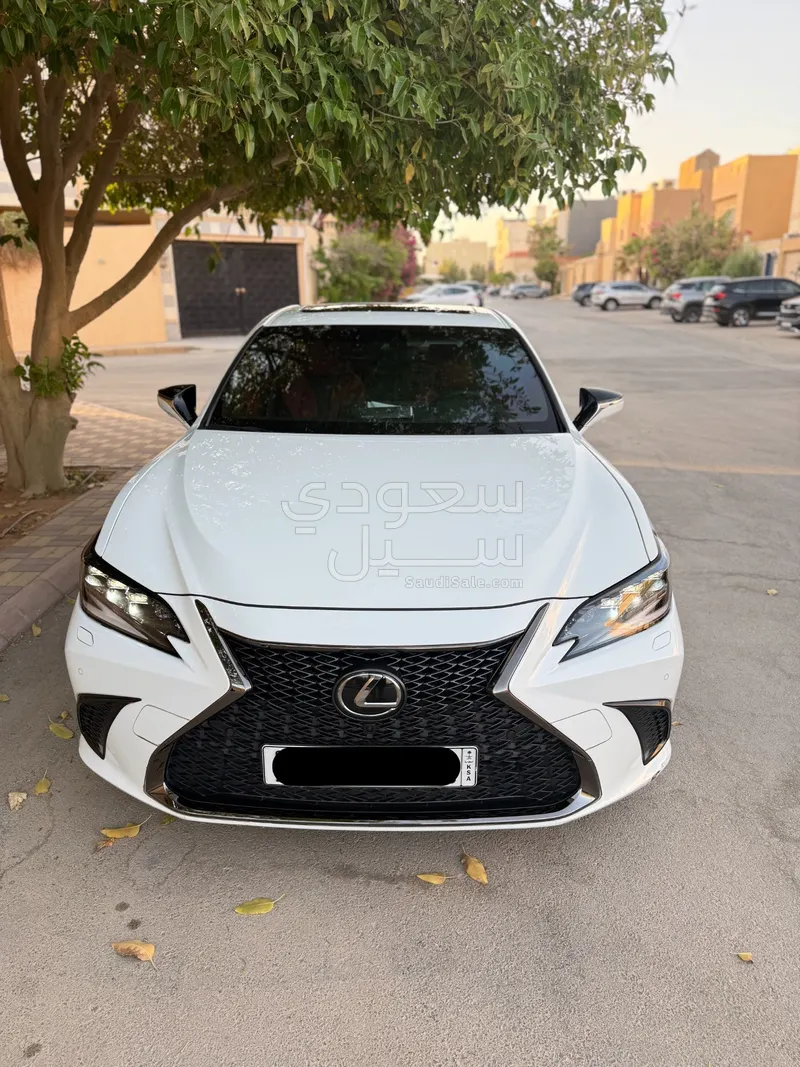 2023 لكزس إي إس 350 اف سبورت