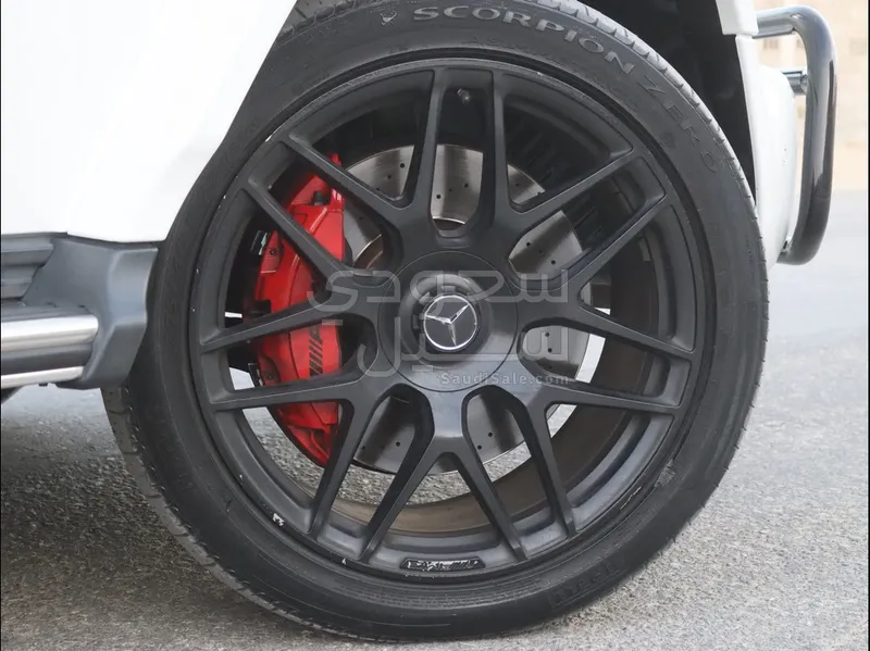 2024 مرسيدس - بنز جي 63 أي إم جي