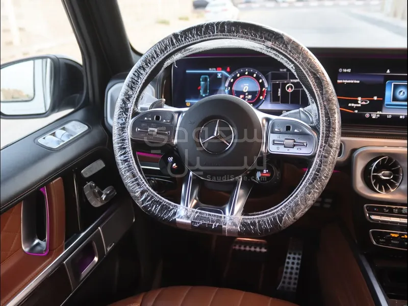 2024 مرسيدس - بنز جي 63 أي إم جي